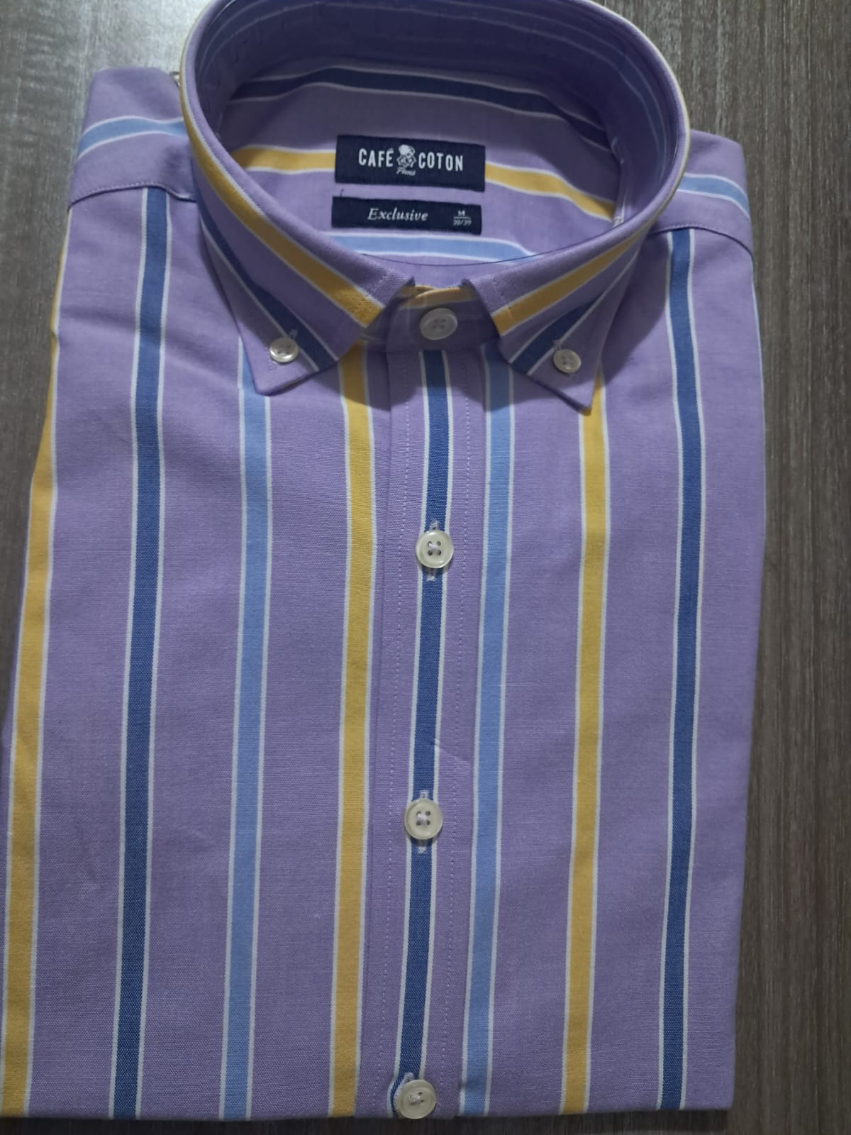 Chemise à rayures violet jaune