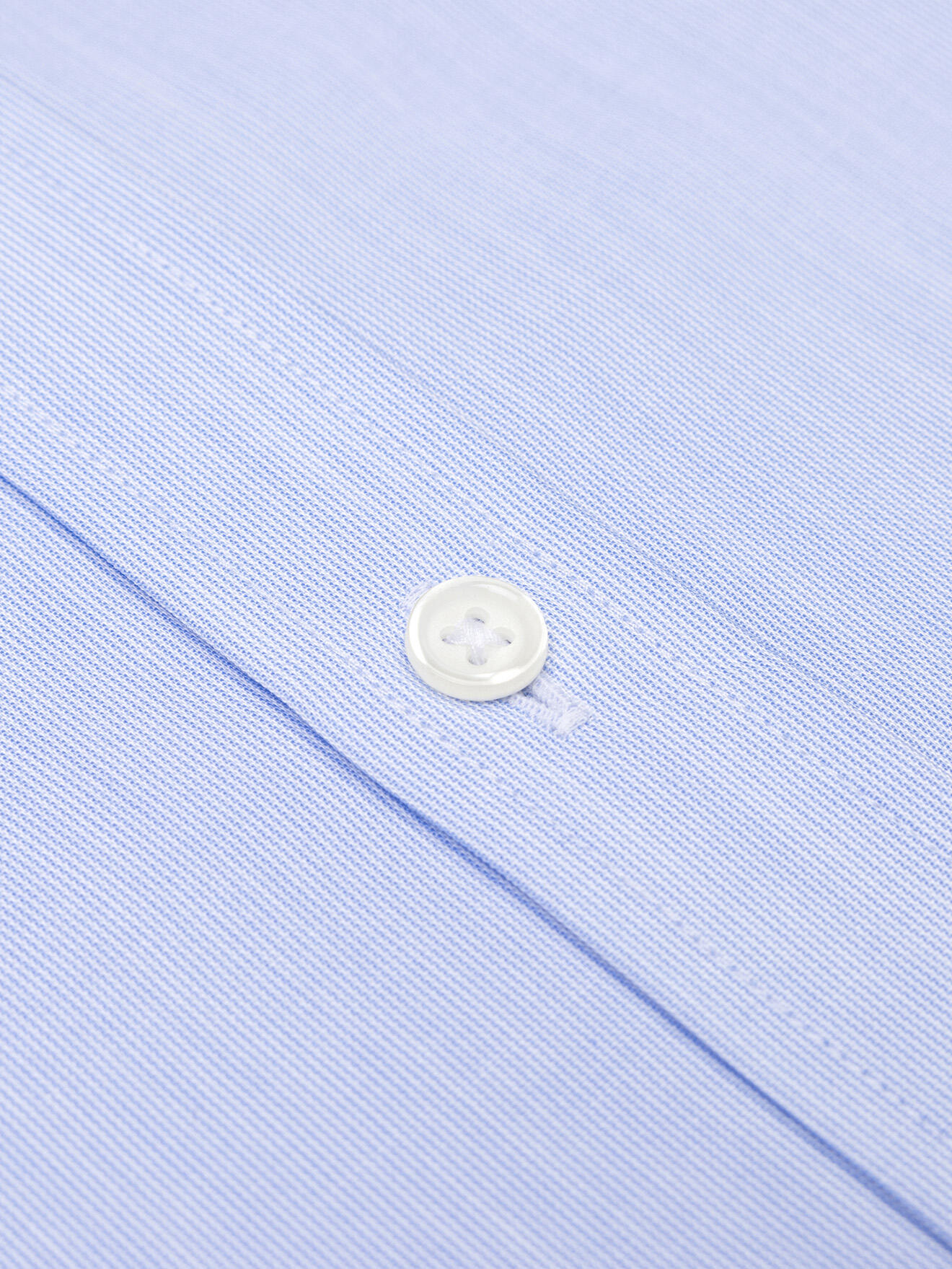 Chemise bleue milles raies col à boutons 