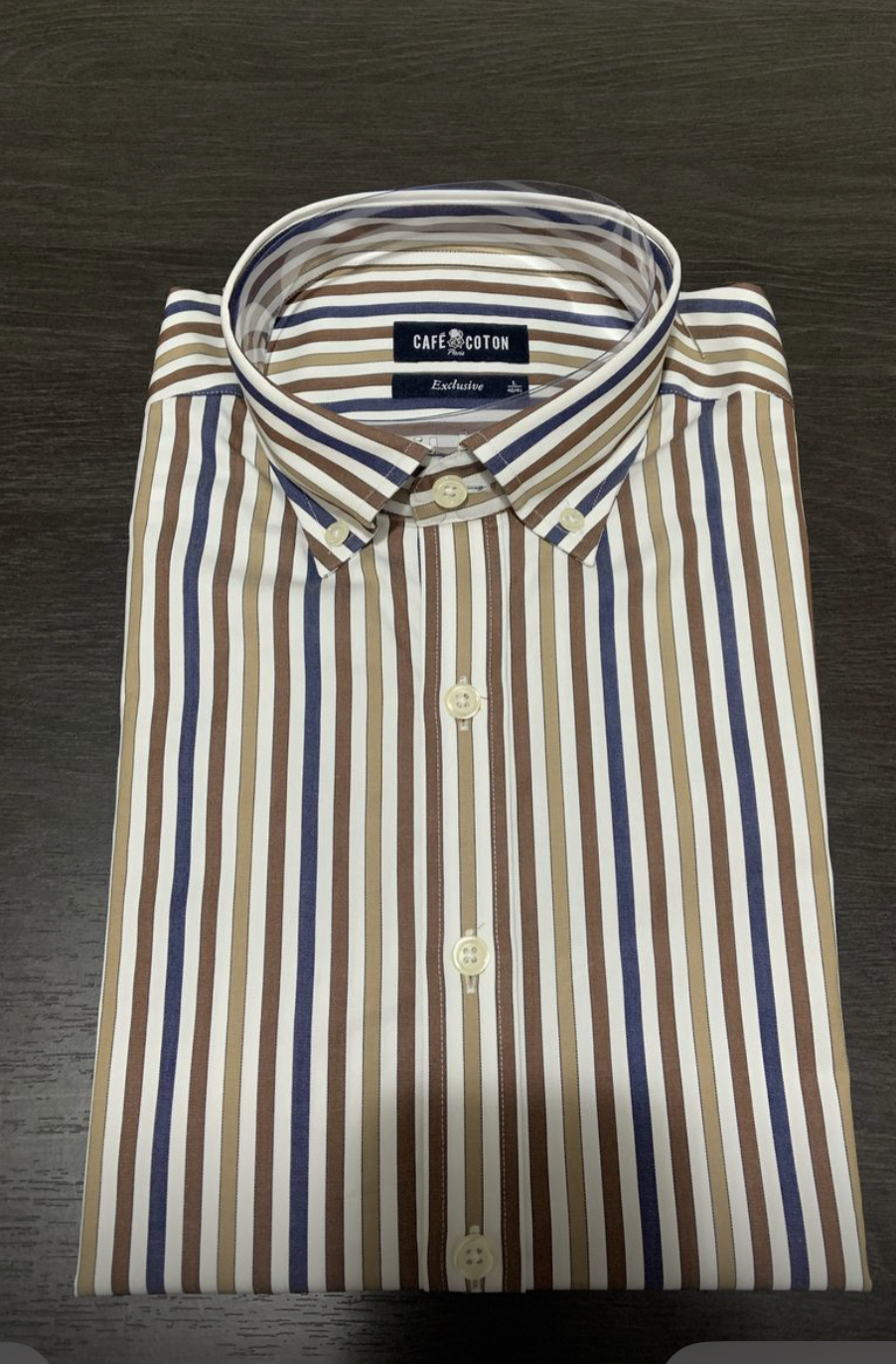 Chemise à rayures marron et bleues